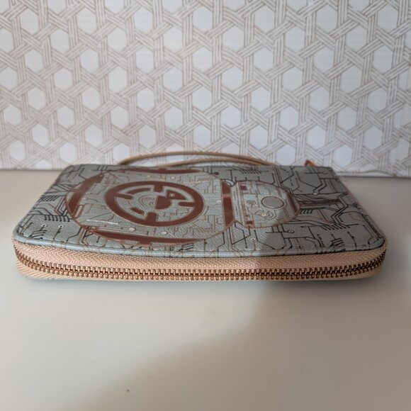 Disney Star Wars Galaxy's Edge BB-8/R2-D2 Light Up Phone Case Wallet - Picture 3 of 13